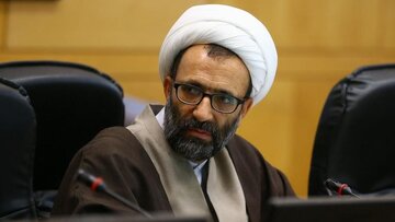 روایت عضو هیات رییسه مجلس از درخواست کشورهای دنیا برای خرید تجهیزات و تکنولوژی نظامی از ایران؛ قدرت در حوزه دفاعی قدرت در دیپلماسی را ایجاد میکند