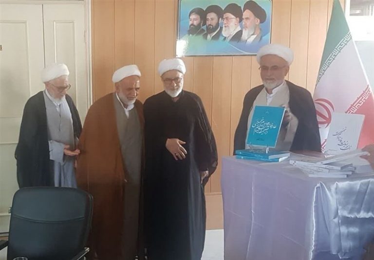 رونمایی از دو کتاب جدید عرفانی درباره امام خمینی(ره)