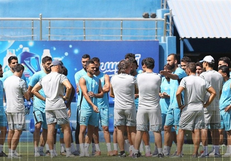 ساپینتو تمرین استقلال را تعطیل کرد