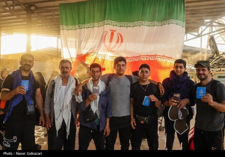 شکوه عشق در مهران /تردد یک میلیون و ۱۸۰ هزار زائر اربعین از مرز + تصاویر هوایی