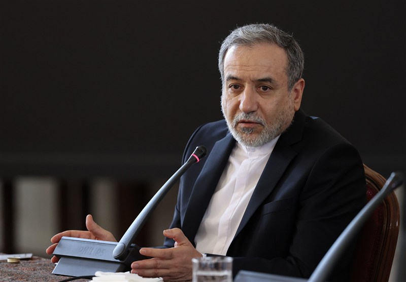 عراقچی: سند جامع همکاری راهبردی بین ایران و ارمنستان به زودی نهایی میشود