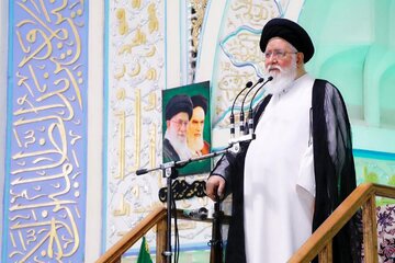 علمالهدی: بیتوجهی به حجاب خدمت به دشمن است/روایت امام جمعه مشهد از فضای جلسه سازمان ملل بعد از ترور رجائی و باهنر