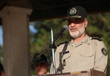 فرمانده ارشد ارتش: هر تهدیدی در هر نقطه از زمین، دریا یا هوا شکل بگیرد، با پاسخی کوبنده‌تر از گذشته خنثی خواهد شد/ هیچ تهدیدی را بی‌پاسخ نخواهیم گذاشت