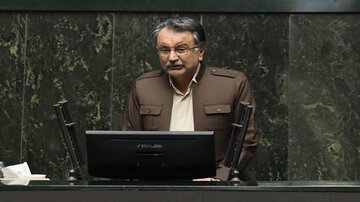 قطعی برق در کردستان عادلانه نیست/ روزی ۴ تا ۶ ساعت برق استان قطع می‌شود/ برخی محلات بانه فقط ۵ ساعت در روز آب شرب دارند و بعضی محلات فقط ۲ ساعت!