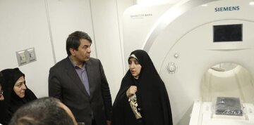 مرکز ام آر آی زرند توسط معاون رییس جمهور افتتاح شد
