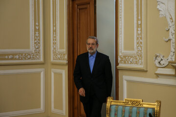 مسیری که لاریجانی تا دبیرخانه شورای عالی امنیت ملی طی کرد/ عیارسنجی از سیاستمدار فیلسوف در روزهای پرچالش پیش‌رو