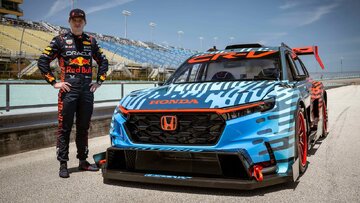 نظر عجیب قهرمان فرمولیک درباره خودروهای دیفرانسیل جلو / بدترین چیزی که تا به حال وجود داشته