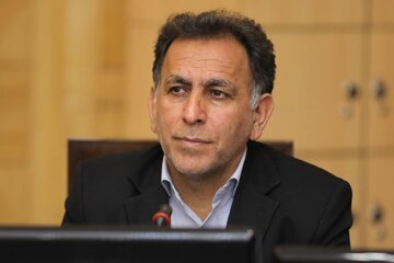 نماینده مجلس: برای خروج از NPT عجله نمی‌کنیم / برای خروج از ان‌پی‌تی یا بستن تنگه هرمز کل نظام تصمیم می‌گیرد/ در بحث دفاعی عقب‌نشینی نمی‌کنیم