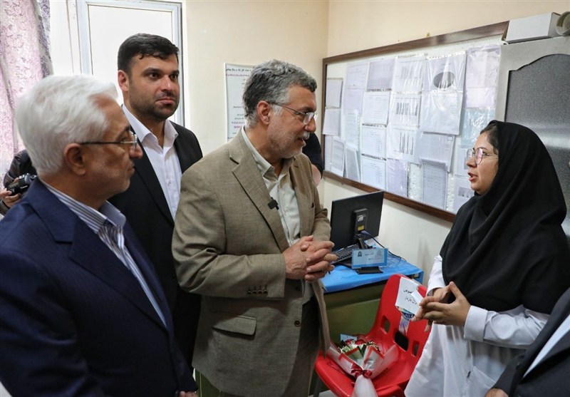 وزیر بهداشت: برخی همکارانم در جنگ ۱۲ روزه سه شبانهروز بیوقفه خدمت کردند