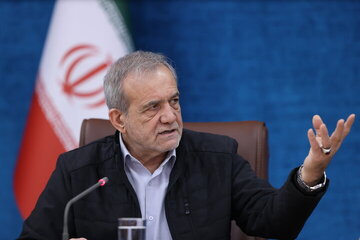 پزشکیان و چالش گفتار بیمحابا ؛ رئیسجمهور یا سخنگوی دوم دولت؟ / چرا منصوبان او، اغلب در سکوت خبری به سر میبرند؟