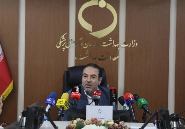 کرونا تبدیل به یک بیماری بومی شده/ ویروس تنفسی خاصی پس از اربعین شایع نشده است