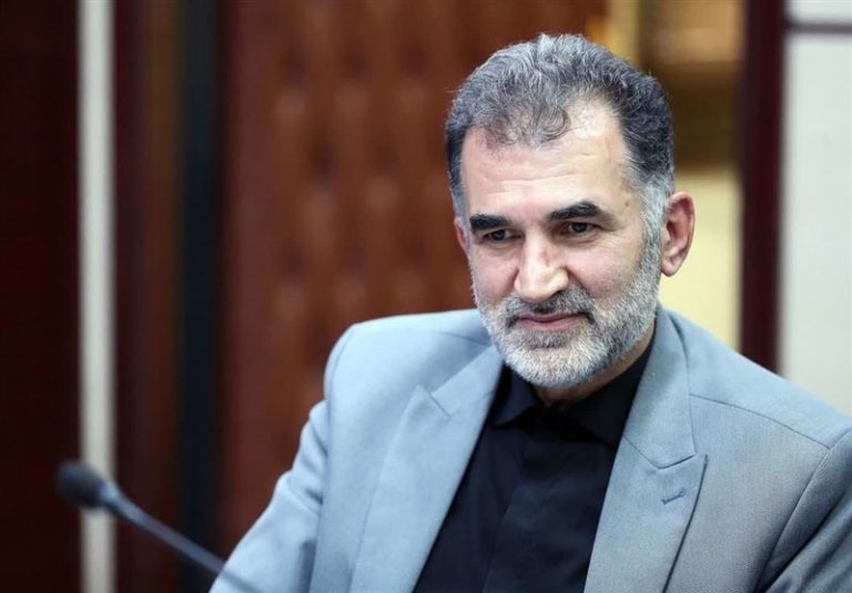 کلید حل مشکلات کشور در دست رسانههاست