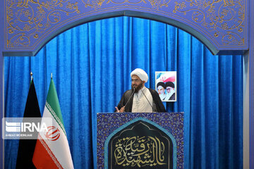 کنایه خطیب موقت نماز جمعه تهران به دولت اصلاحات؛ در دهه ۷۰ مساجد کم رنگ شدند/ اگر خانههای خدا مورد بی مهری قرار نمیگرفتند، حال و هوای دیگر میداشتیم