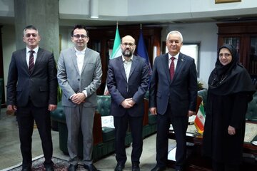 ۴۰ واگن شاهنامه به تاجیکستان رفت