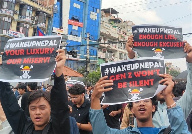 آخرین تحولات نپال| انتصاب نخستوزیر موقت و ادامه تلاشها برای دستگیری زندانیان فراری