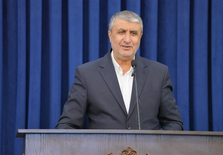 اسلامی: اسنادی را برای توسعه همکاریهای هستهای با روسیه امضا میکنیم