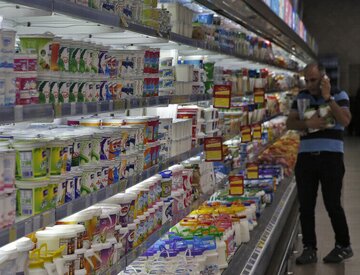 افشای پشت پرده گرانی چندین باره لبنیات/ چرا گرانی لبنیات متوقف نمیشود؟