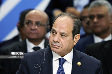 السیسی اسرائیل را تهدید کرد؛ ارتش مصر در اوج آمادگی است / به اسرائیل اجازه عربده کشی داده نمیشود، منطقه را به جهنم تبدیل میکنیم
