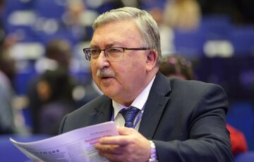 اولیانوف: آمریکا و تروئیکای اروپا برنامه هستهای ایران را سیاسی کردهاند