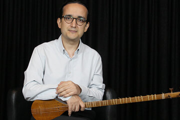 بازار موسیقی امروز به سمت جلوههای نمایشی رفته/ جملهی «کسی حوصله ندارد»؛ به ضرر آواز است