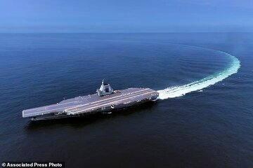 برای اولین بار، جدیدترین ناو هواپیمابر چین از تنگه تایوان عبور کرد