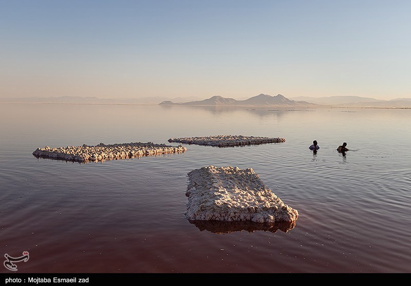 تذکر به پزشکیان درباره دریاچه ارومیه و پیشنهاداتی برای احیای آن