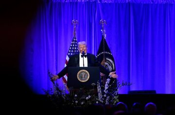 ترامپ: بایدن حرامزاده است! / تاسیسات هستهای ایران را نابود کردم / اروپاییها از روسیه نفت میخرند، قرار نبود این اتفاق بیفتد، درست است؟