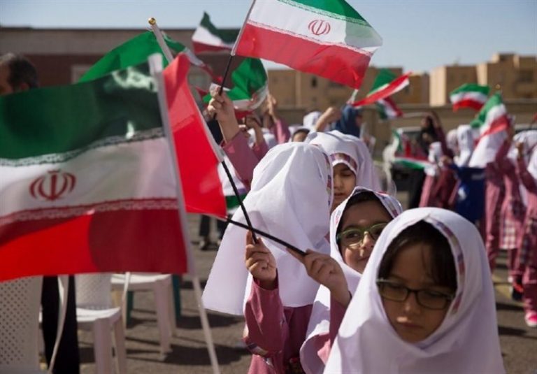 تصاویر دانشآموزانی که به جای مدرسه به بهشت رفتند