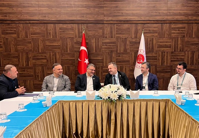 توانمندیهای پزشکی قانونی ایران در همایش ترکیه معرفی شد