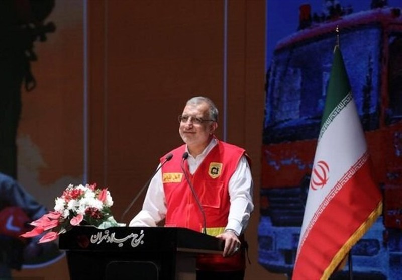 حضور آتشنشانان در صف مقدم امدادرسانی در جنگ ۱۲ روزه