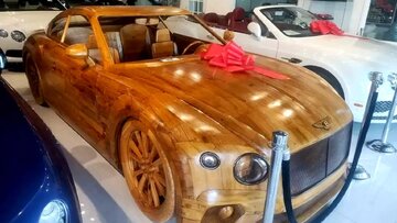 خودروی چوبی، گرانتر از مرسدس بنز و بیامو! /عکس