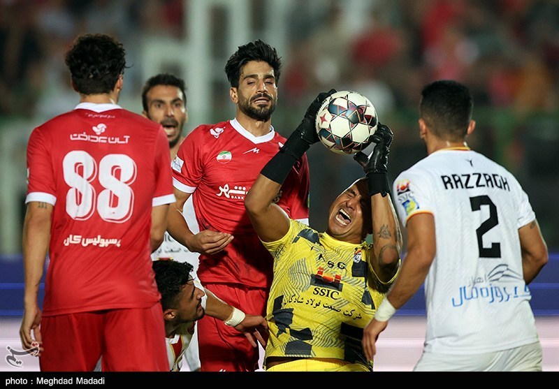 درخشان: پرسپولیس با این روند از کورس قهرمانی جا میماند