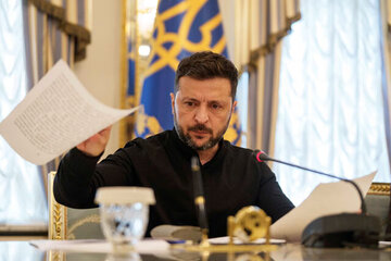 دعوت متقابل زلنسکی از پوتین / زلنسکی: در کییف دیدار کنیم