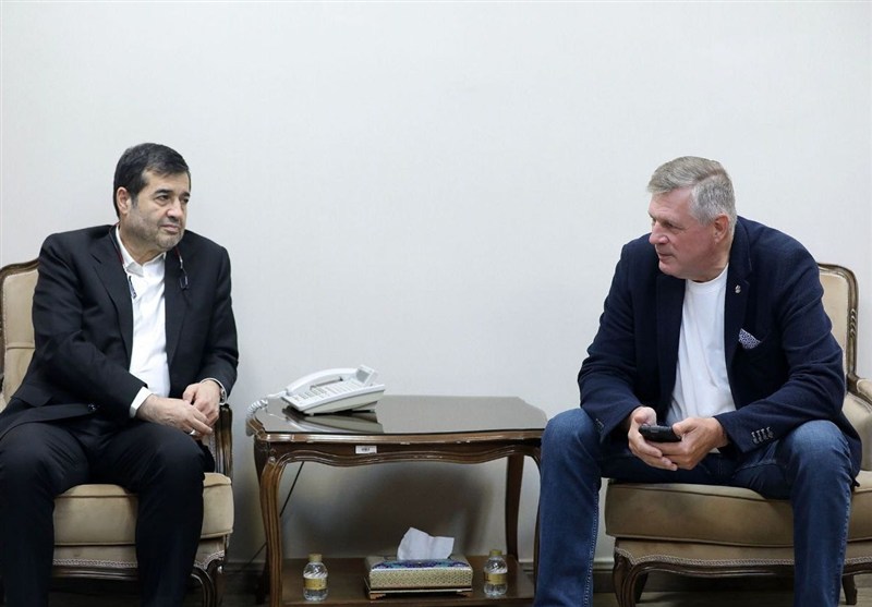 دیدار سرمربی روس تیم ملی روئینگ با وزیر ورزش و جوانان