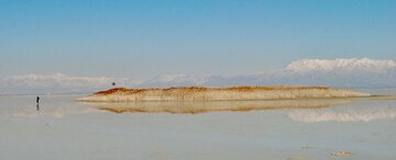 راز جزایر زندهای که به یکباره در دریاچه نمک یوتا ظاهر میشوند