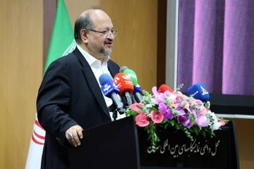 رسالت هلدینگ خلیجفارس، خلق آینده صنعت پتروشیمی ایران است/ قاچاق مواد پلیمری چالش جدی صنعت پتروشیمی کشور