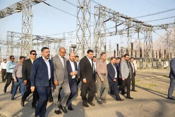 شناسایی ۵ هزار هکتار زمین مستعد برای ساخت نیروگاه خورشیدی در کرمانشاه