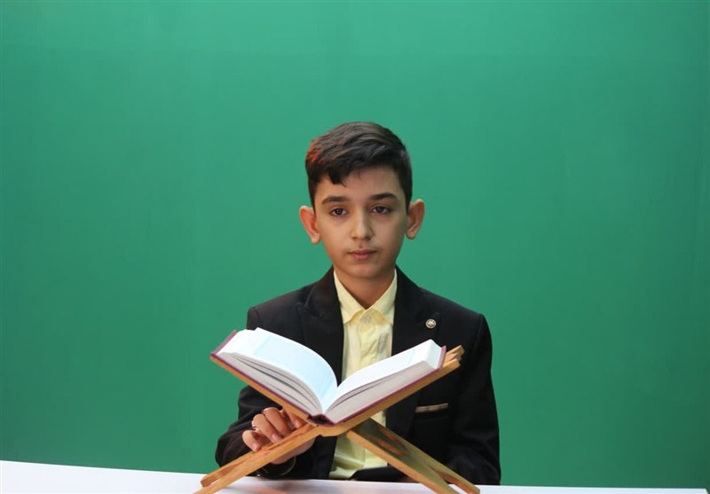 ضبط تلاوت و اذان از قاریان نوجوان برای پخش از شبکههای تلویزیونی