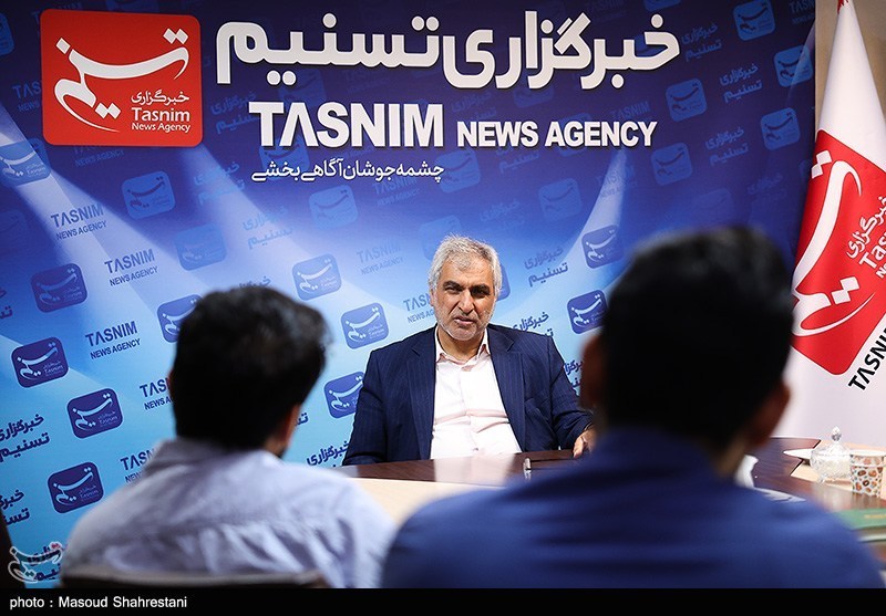 فرصتسوزی ۸۰۰میلیارددلاری نفت؛ از گلابی چینی تا بنزین/ قوامی: ارز تکنرخی بدون مدیریت محکوم به شکست است