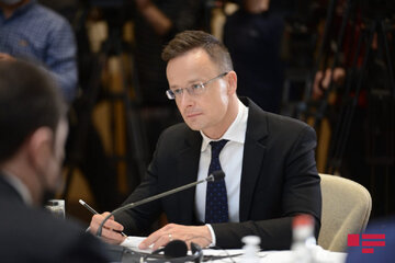 مجارستان: زلنسکی دارد عقلش را از دست میدهد