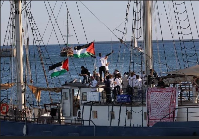 موج امید به نجات در سواحل فلسطین/ ناوگان صمود در ۲۰۰مایلی غزه