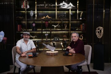 میرحسین موسوی اولین ناظر پخش صداوسیما بود/ ماجرای کلک زدن به محمدعلی ابطحی و حسین پاکدل برای پخش یک ترانه!