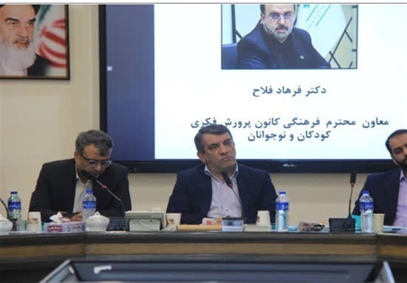 نشست تخصصی دفتر مطالعات و پژوهشهای بنیاد شهید برگزار شد