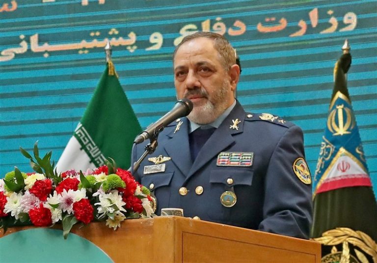 نصیرزاده: دانش و فناوریهای وزارت دفاع را به صنایع غیرنظامی منتقل میکنیم