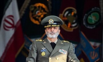 واکنش رئیس ستاد کل نیروهای مسلح به ترور نخستوزیر دولت یمن/ همچون گذشته از این مردم مقاوم و شجاع و آرمانهای مقدسش حمایت خواهیم کرد