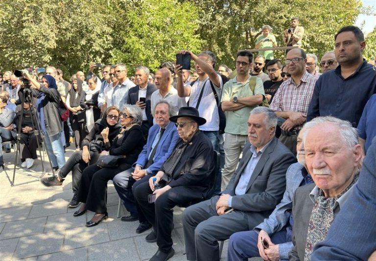 وداع باشکوه با احمد پژمان در تالار وحدت؛ از لس آنجلس به لار