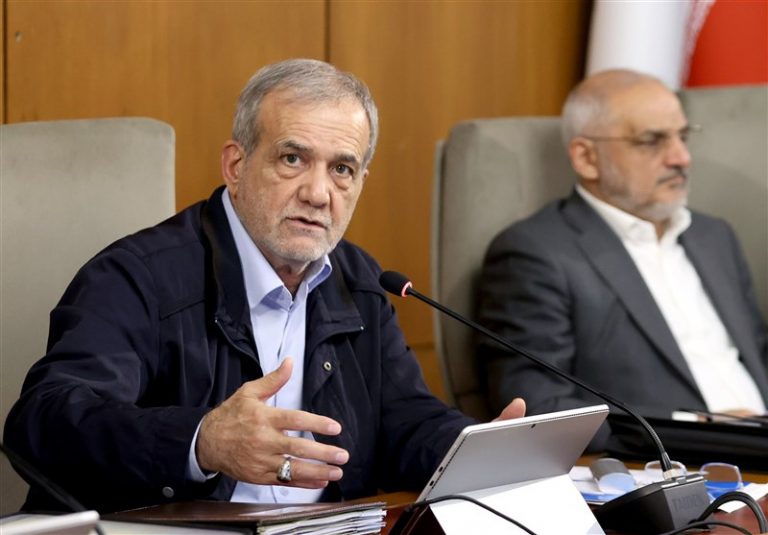پزشکیان: موازیکاریها ساماندهی شود و دستگاههای متولی آنها ادغام شوند