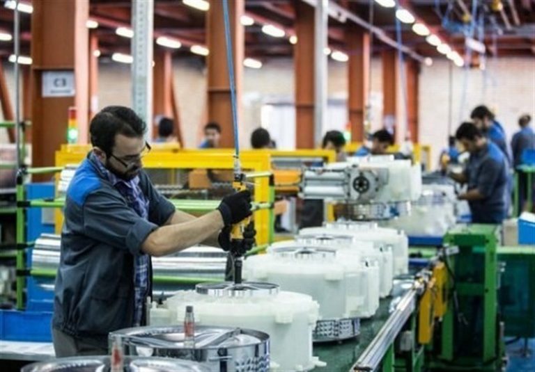 پیدا و پنهان اقتصاد/ بازار کار ایران؛ فرصتها، چالشها و راهکارها