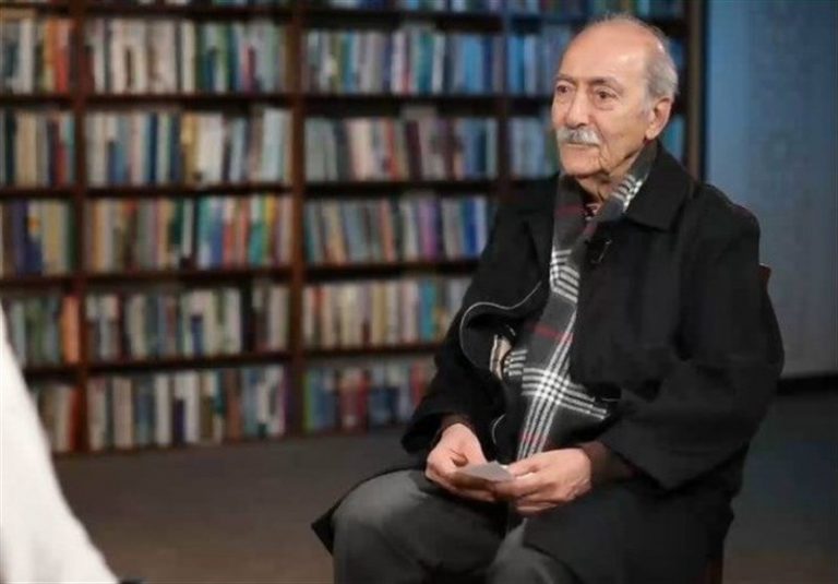 کراسه| آلاحمد میگفت غربزدگی مثل آفت سِن است/ جلال بیتفاوتی را عین مرگ میدانست