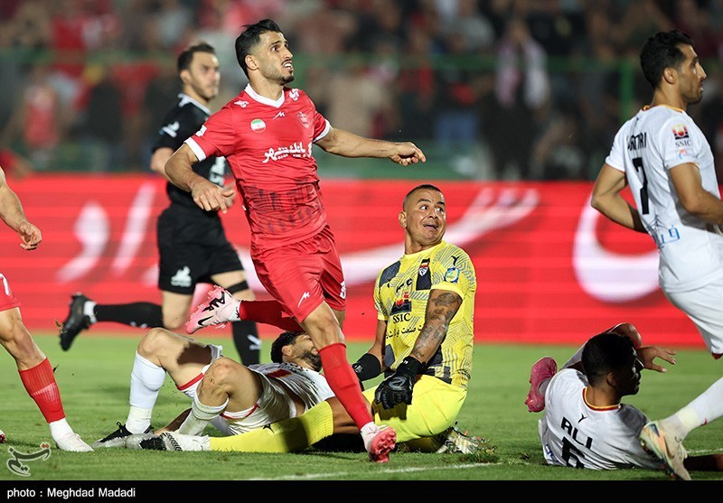 کرمانیمقدم: پرسپولیس نباید اشتباهات فصل پیش را تکرار کند